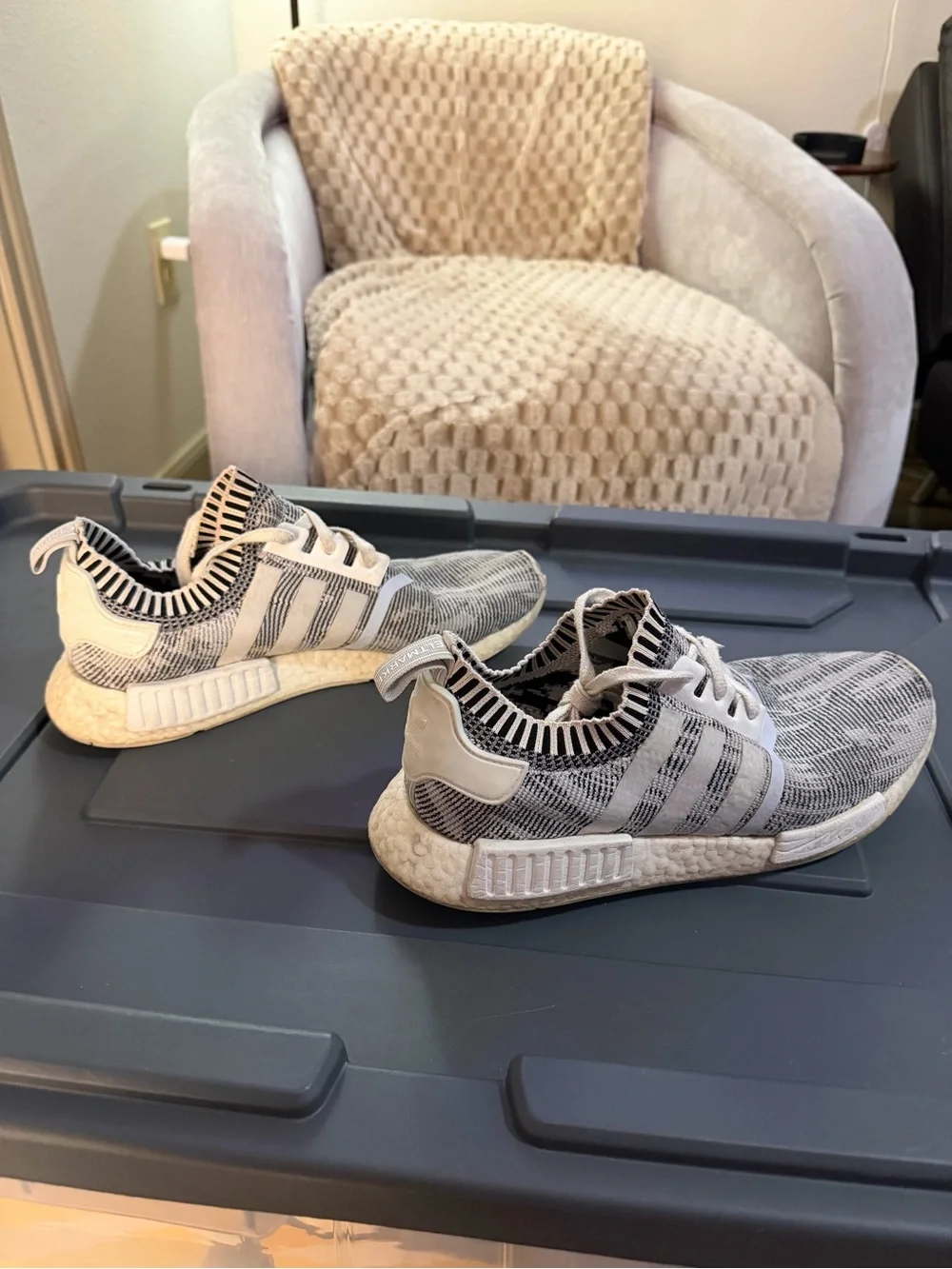 Adidas NMD_R1 Primeknit (Oreo / Glitch Camo) BY1911 Men’s Size 10.5 (2017)